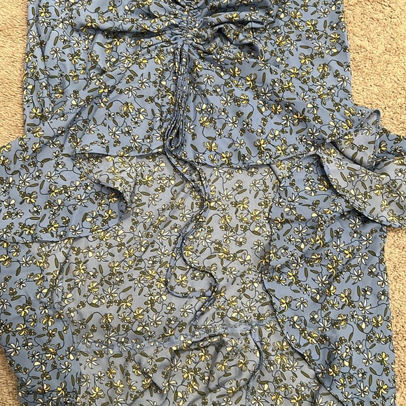 Woman’s skirt - Picture 2 of 3